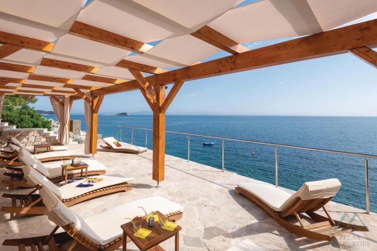 Luxusní vila u moře s bazénem - ostrov Korčula, první linie, Chorvatsko - foto 3