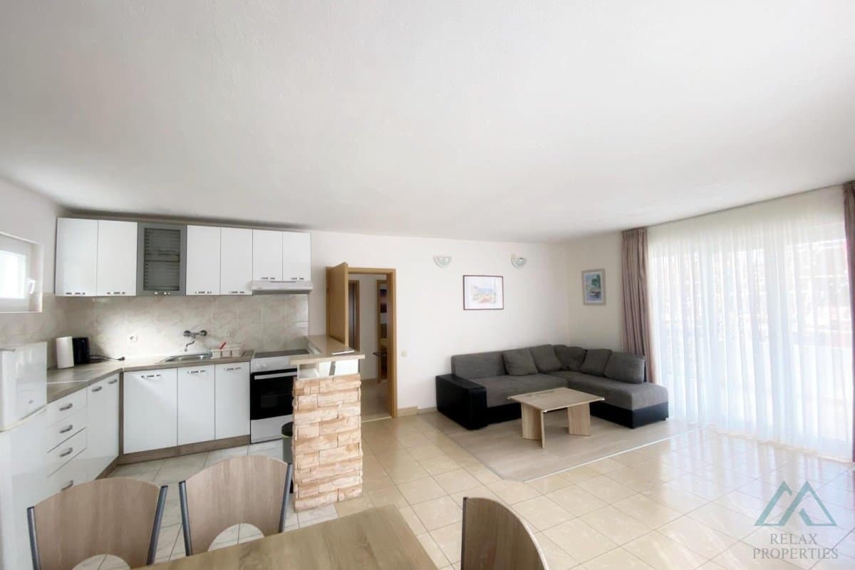 Samostatně stojící dům u moře se dvěma apartmány - ostrov Čiovo, Slatine, investiční příležitost - foto 4