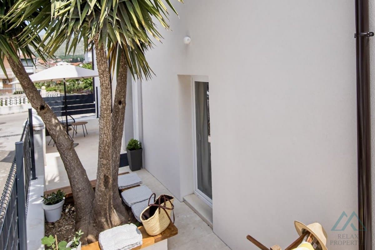 Moderní apartmánový dům s 6 jednotkami - Trogir, 150 m od moře, výborná investice - foto 3