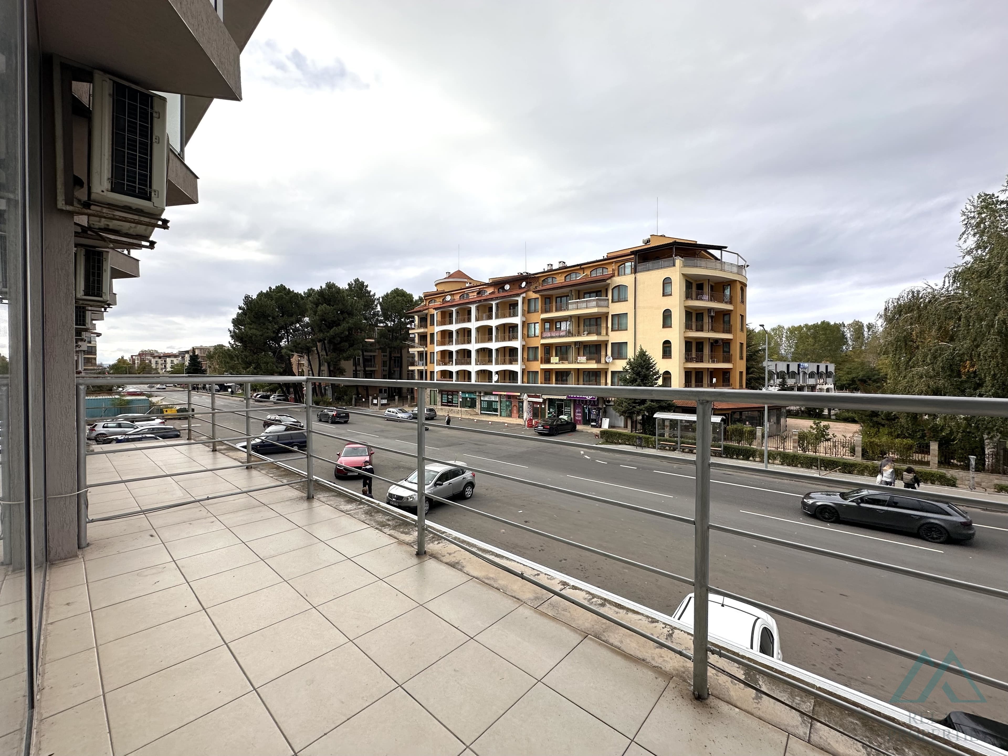 Na prodej zařízené studio, komplex Perla, Slunečné pobřeží, 300 m od pláže - foto 1