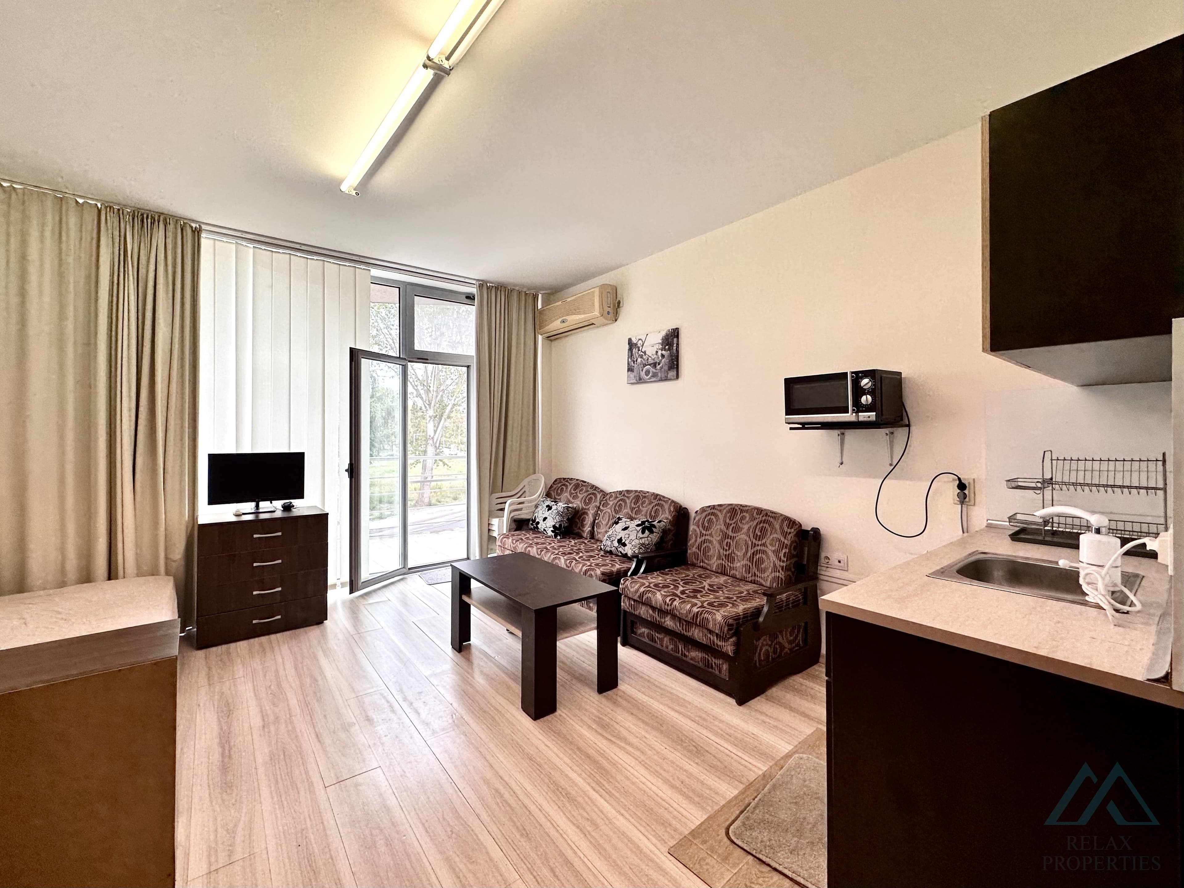 Na prodej zařízené studio, komplex Perla, Slunečné pobřeží, 300 m od pláže - foto 6