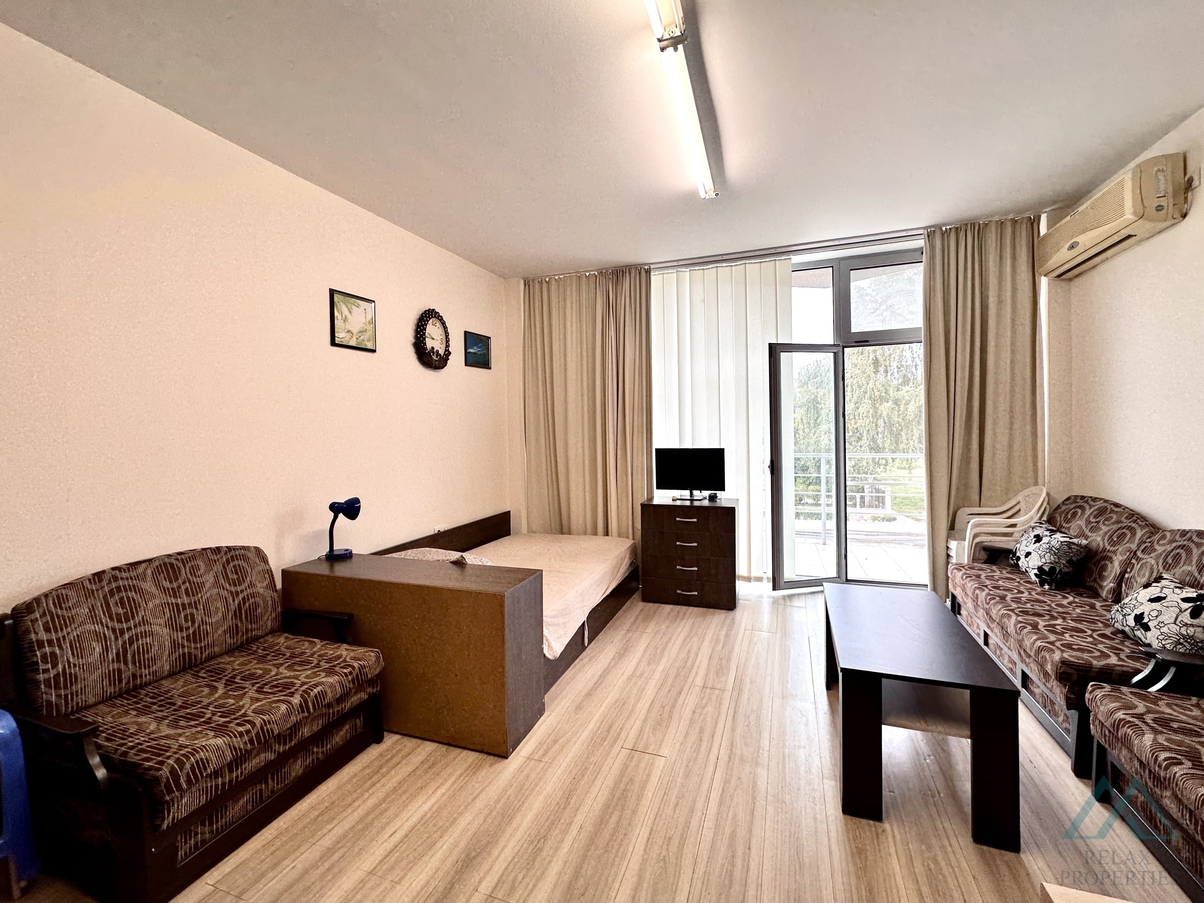 Na prodej zařízené studio, komplex Perla, Slunečné pobřeží, 300 m od pláže - foto 7