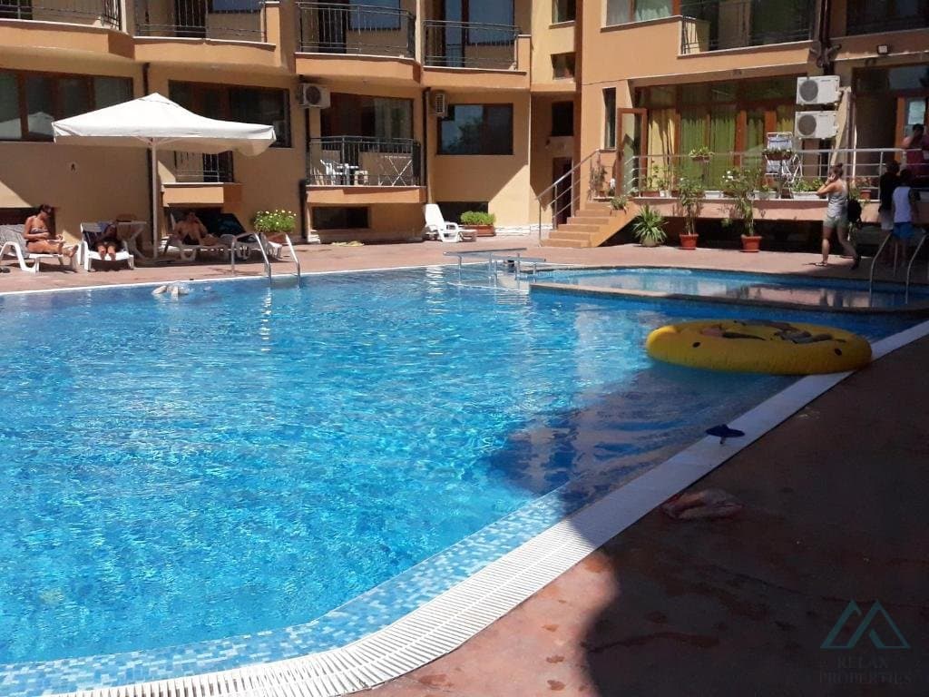 Prostorný apartmán 2+kk v komplexu Amadeus 5, 720 m od moře, Slunečné pobřeží - foto 1