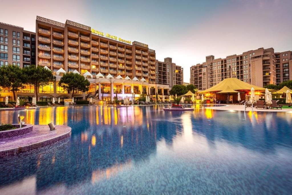 Luxusní apartmán 3+kk, terasou a bočním výhledem na moře, Barcelo Royal Beach, Slunečné pobřeží - foto 1