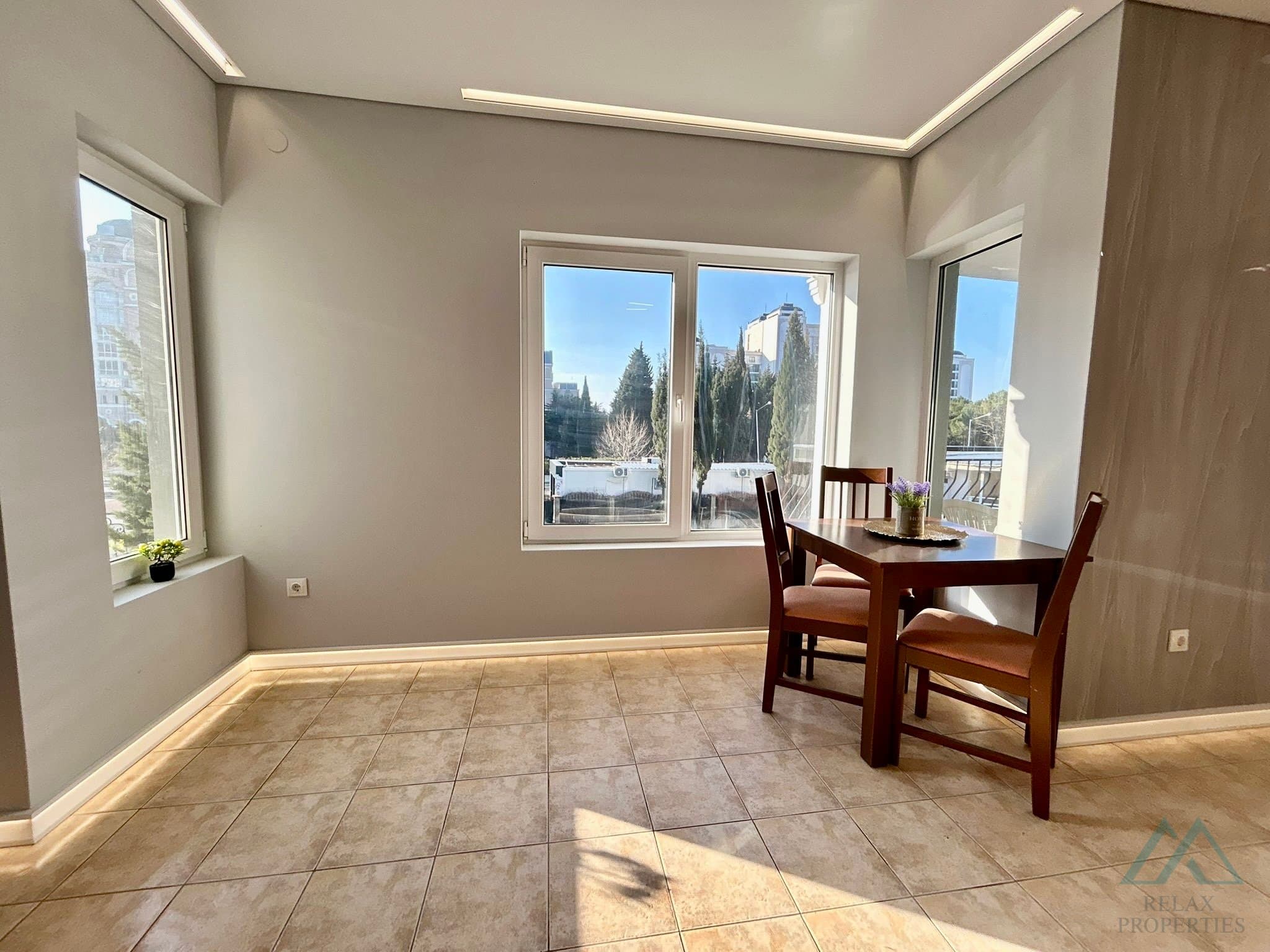 apartmán 2+kk s výhledem na bazén, 300 m od moře - Sveti Vlas - foto 8