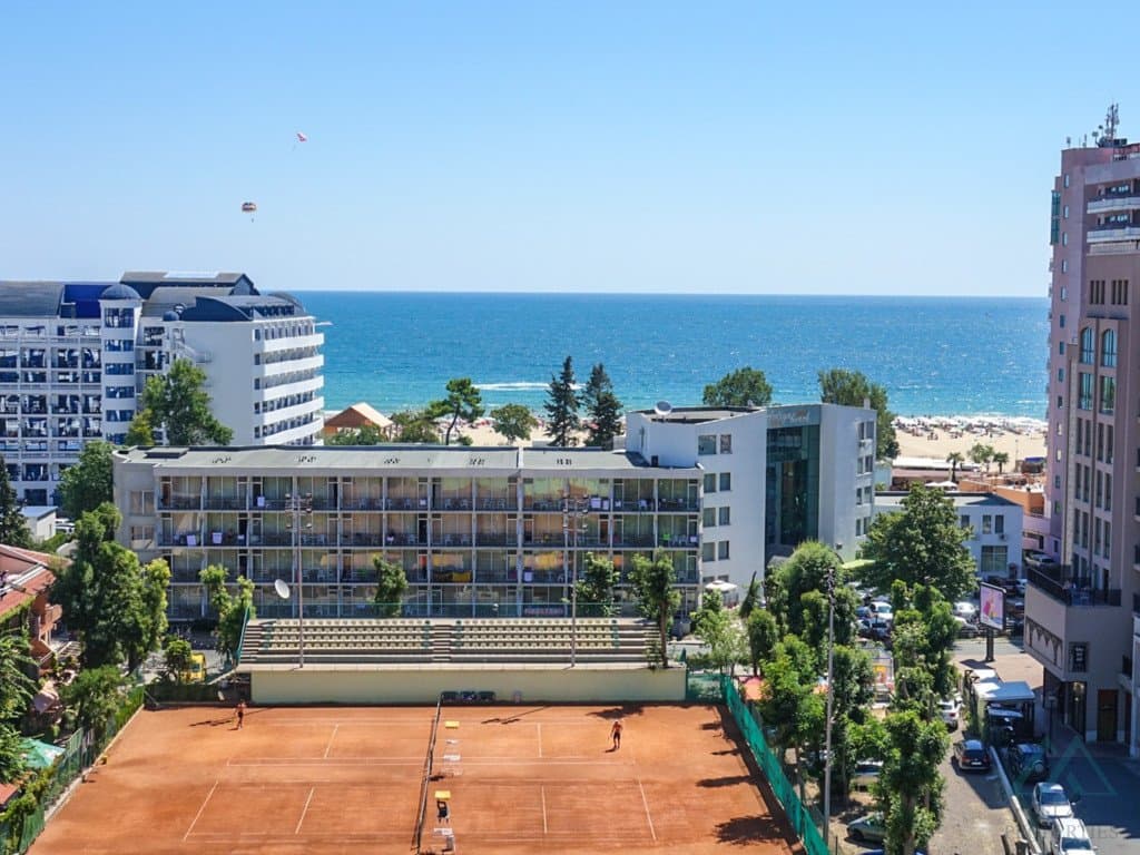 apartmán 2+kk s výhledem na moře, 200 m od pláže - Slunečné pobřeží - foto 1
