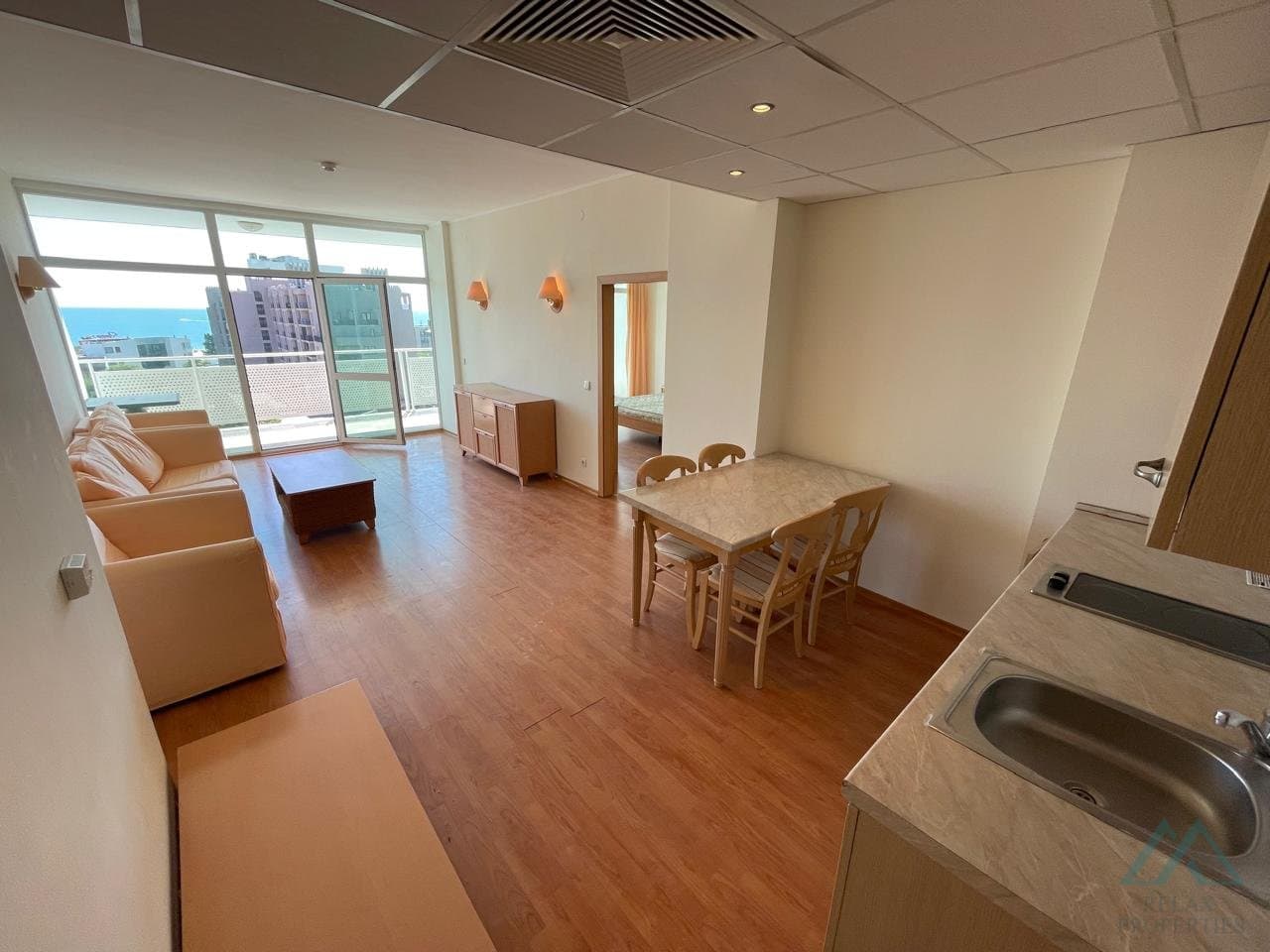 apartmán 2+kk s výhledem na moře, 200 m od pláže - Slunečné pobřeží - foto 7