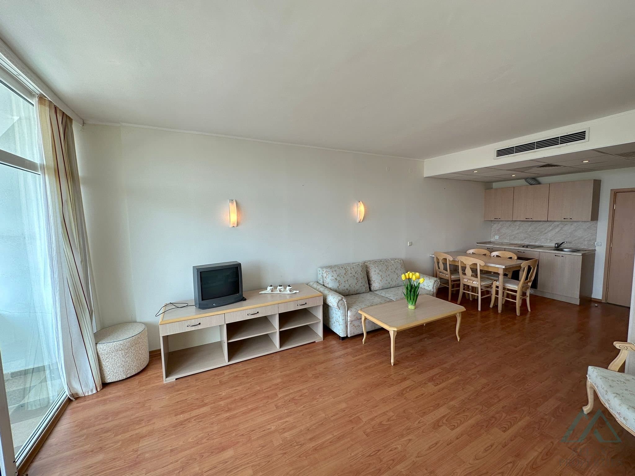 Apartmán s výhledem na moře a bazén, 200 m od pláže - Slunečné pobřeží - foto 15