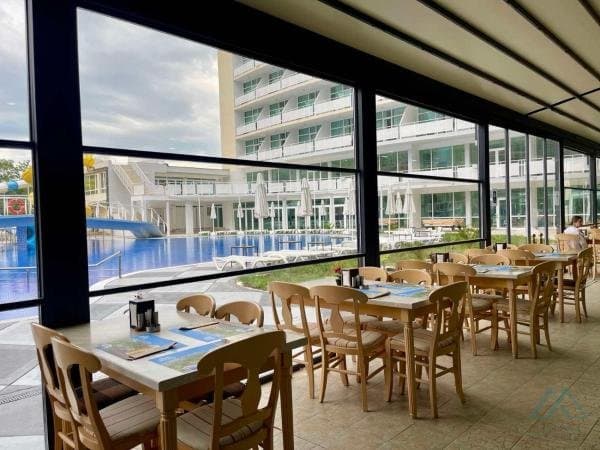 Apartmán s výhledem na moře a bazén, 200 m od pláže - Slunečné pobřeží - foto 26
