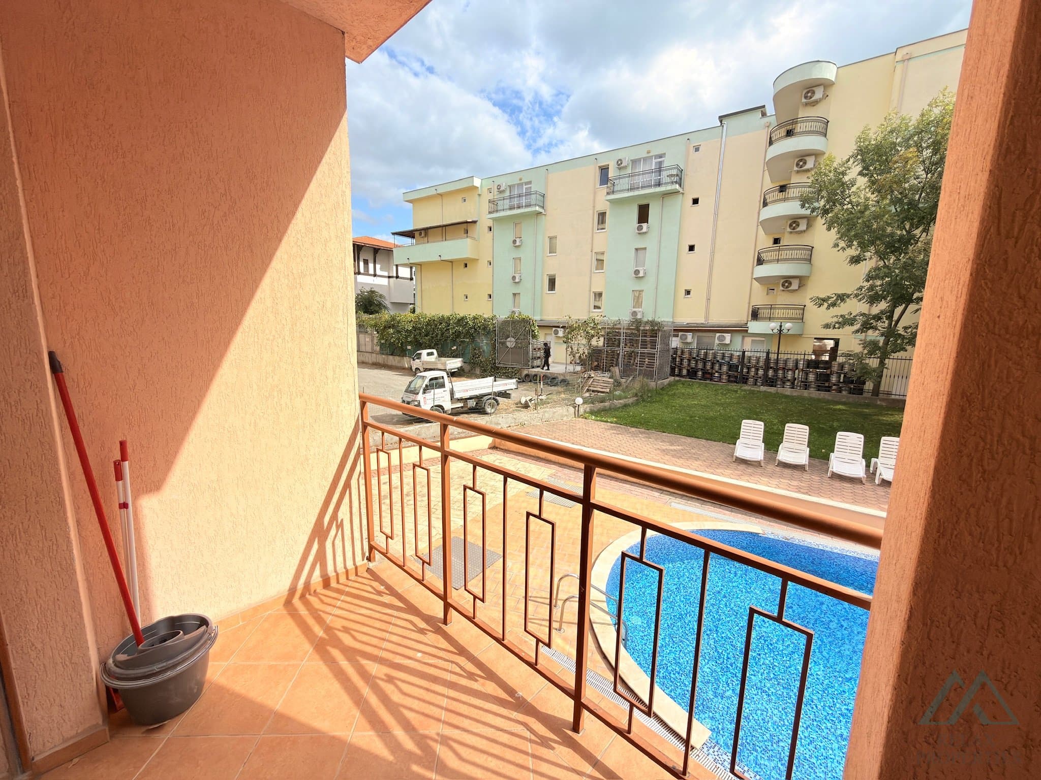 Skvělá cena! 2+kk apartmán pouhých 350 m od moře, Slunečné pobřeží - foto 7