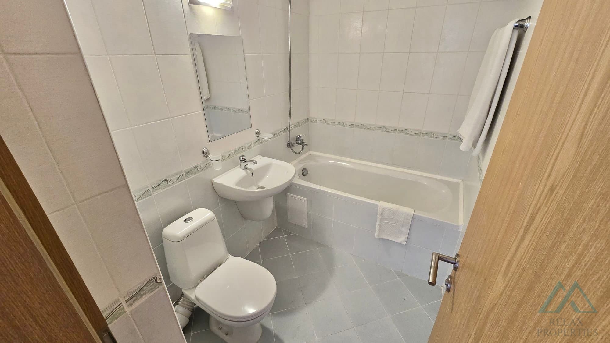 Světlý apartmán 2+kk s výhledem na bazén, 4* Vineyards SPA Resort, Aheloy - foto 10