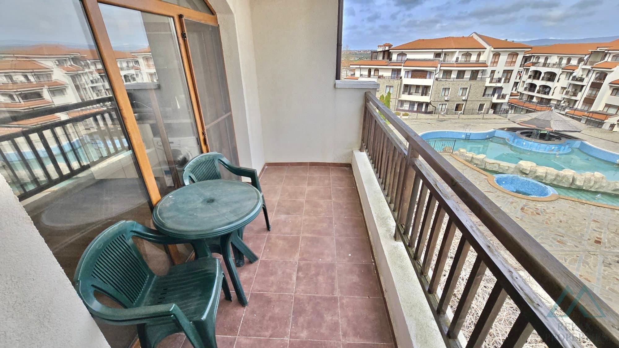 Světlý apartmán 2+kk s výhledem na bazén, 4* Vineyards SPA Resort, Aheloy - foto 11