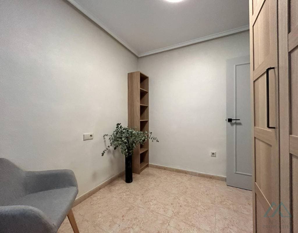 3+kk apartmán v samém srdci Torrevieje, Costa Blanca, Španělsko - foto 17