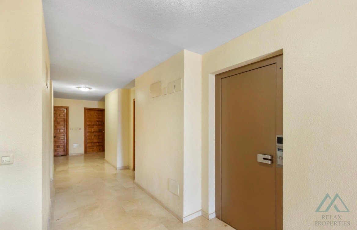 Světlý apartmán s částečným výhledem na moře, pouhých 280 m od pláže La Mata, Torrevieja, Španělsko - foto 4