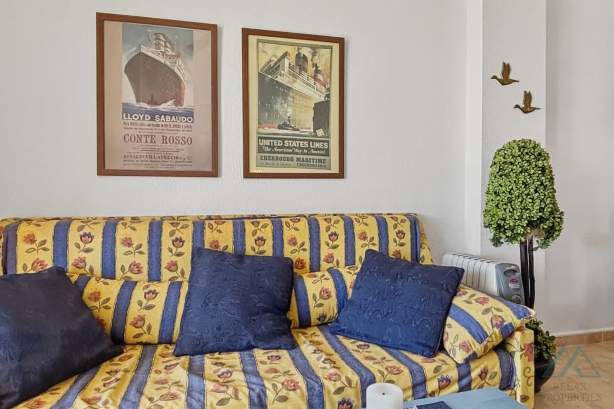 Apartmán se zasklenou terasou a výhledem na moře v komplexu Torresol, La Mata, Španělsko - foto 11