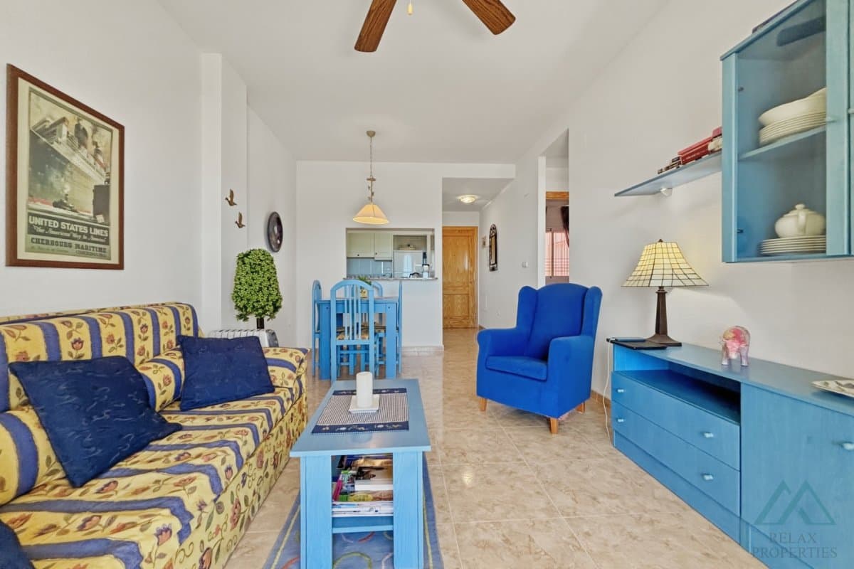 Apartmán se zasklenou terasou a výhledem na moře v komplexu Torresol, La Mata, Španělsko - foto 10