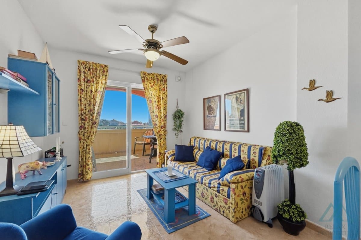 Apartmán se zasklenou terasou a výhledem na moře v komplexu Torresol, La Mata, Španělsko - foto 9