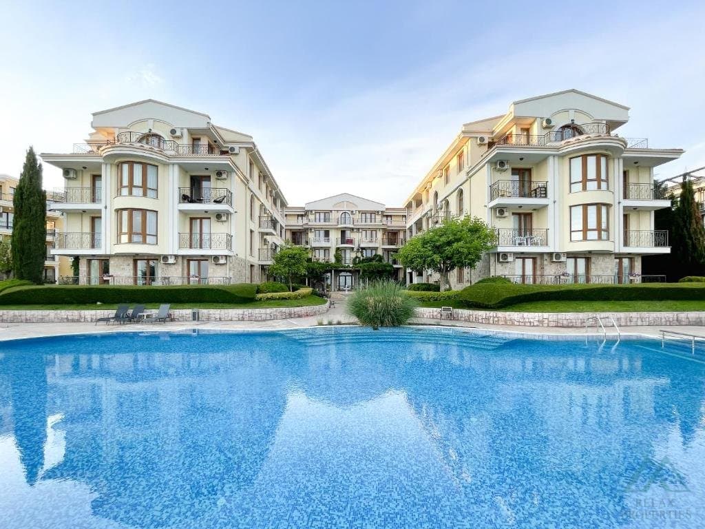 Krásný studiový apartmán v první linii u moře, luxusní komplex Royal Bay, Sveti Vlas, Bulharsko - foto 1