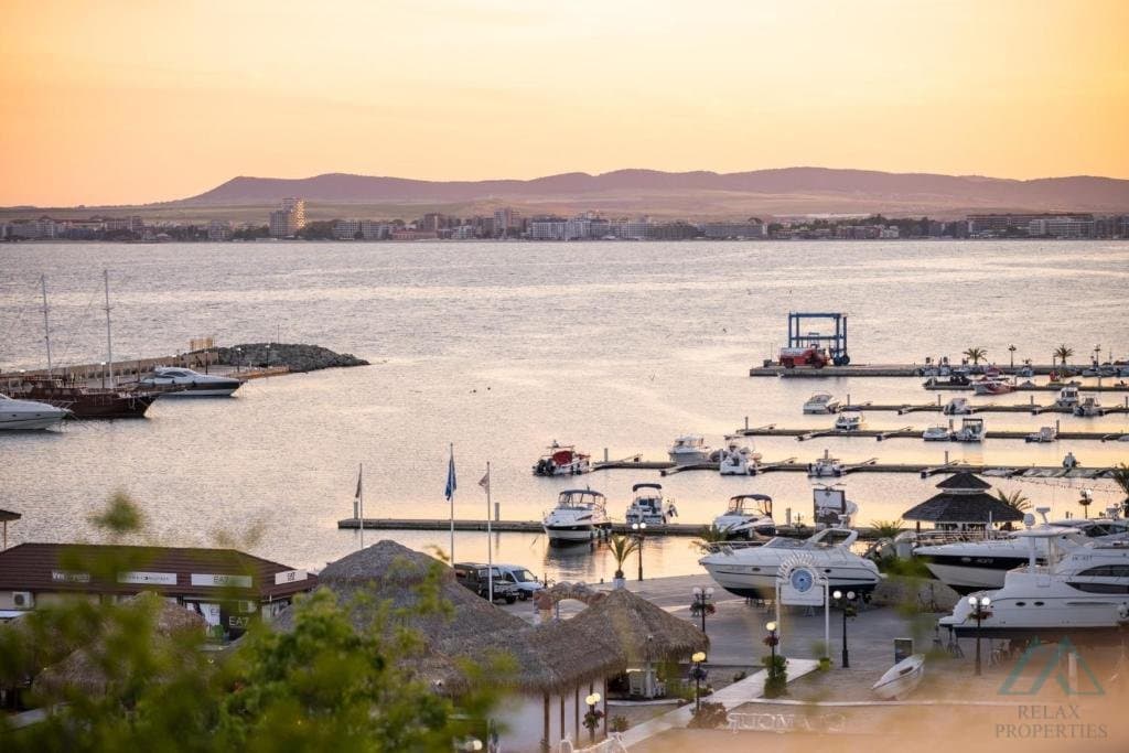 Krásný studiový apartmán v první linii u moře, luxusní komplex Royal Bay, Sveti Vlas, Bulharsko - foto 4