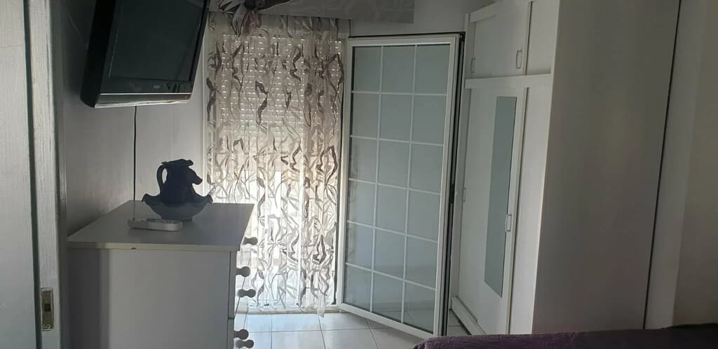 Apartmán s velkou terasou ve známém letovisku Loutraki na Peloponésu - foto 12