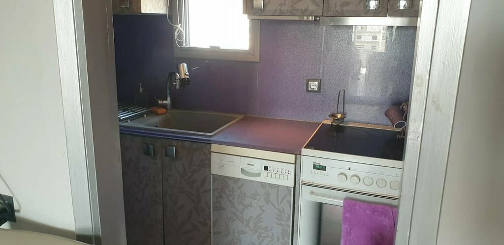 Apartmán s velkou terasou ve známém letovisku Loutraki na Peloponésu - foto 7