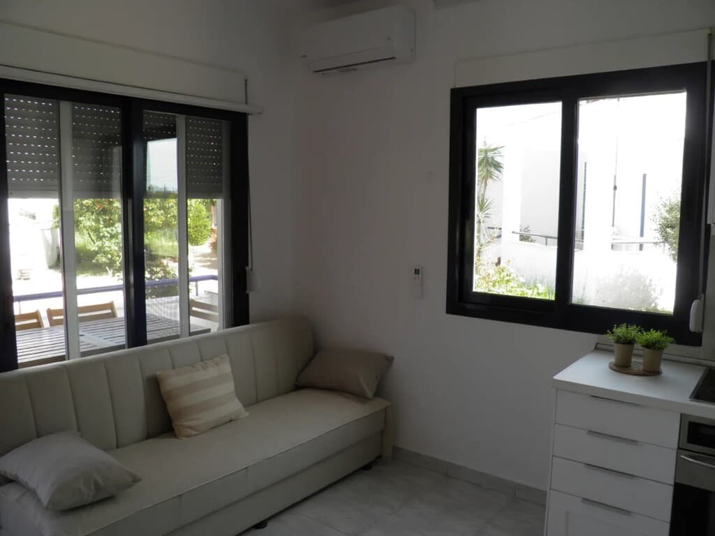 Útulný, zrekonstruovaný apartmán v oblíbeném letovisku Poseidi na Chalkidiki - foto 7