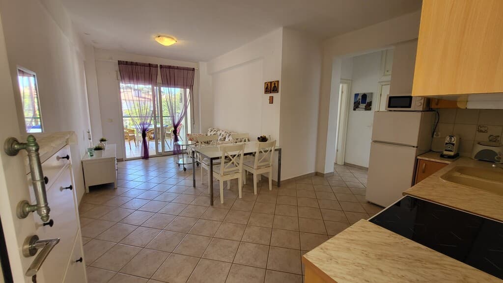 Praktický třípokojový apartmán v oblíbeném Pefkochori na Chalkidiki - foto 1